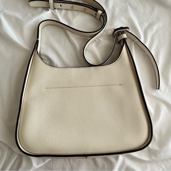 Tory Burch Cream Crossbody Bag with Gold Logo - Picture 7 of 13